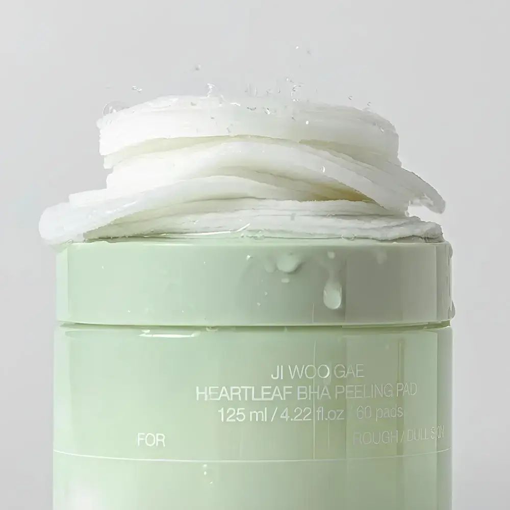 JIWOOGAE Heartleaf BHA Peeling Pad - Tonico Viso in Dischetti