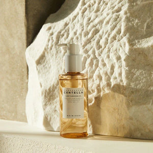 Madagascar Centella Light Cleansing Oil - 200ml